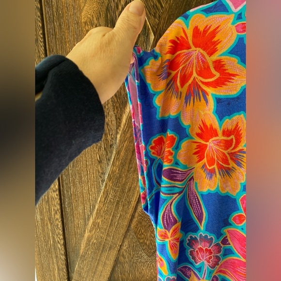 JOHNNY WAS Daniela Jersey Knit Cap Sleeve Round Neck Floral Printed Dress - Picture 4 of 11